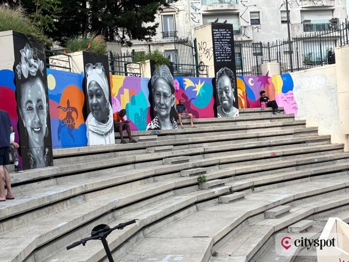 Mural celebrating the women of the neighbourhood — Belleville