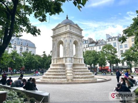 Fontaine des Innocents — a Renaissance fountain in Les Halles